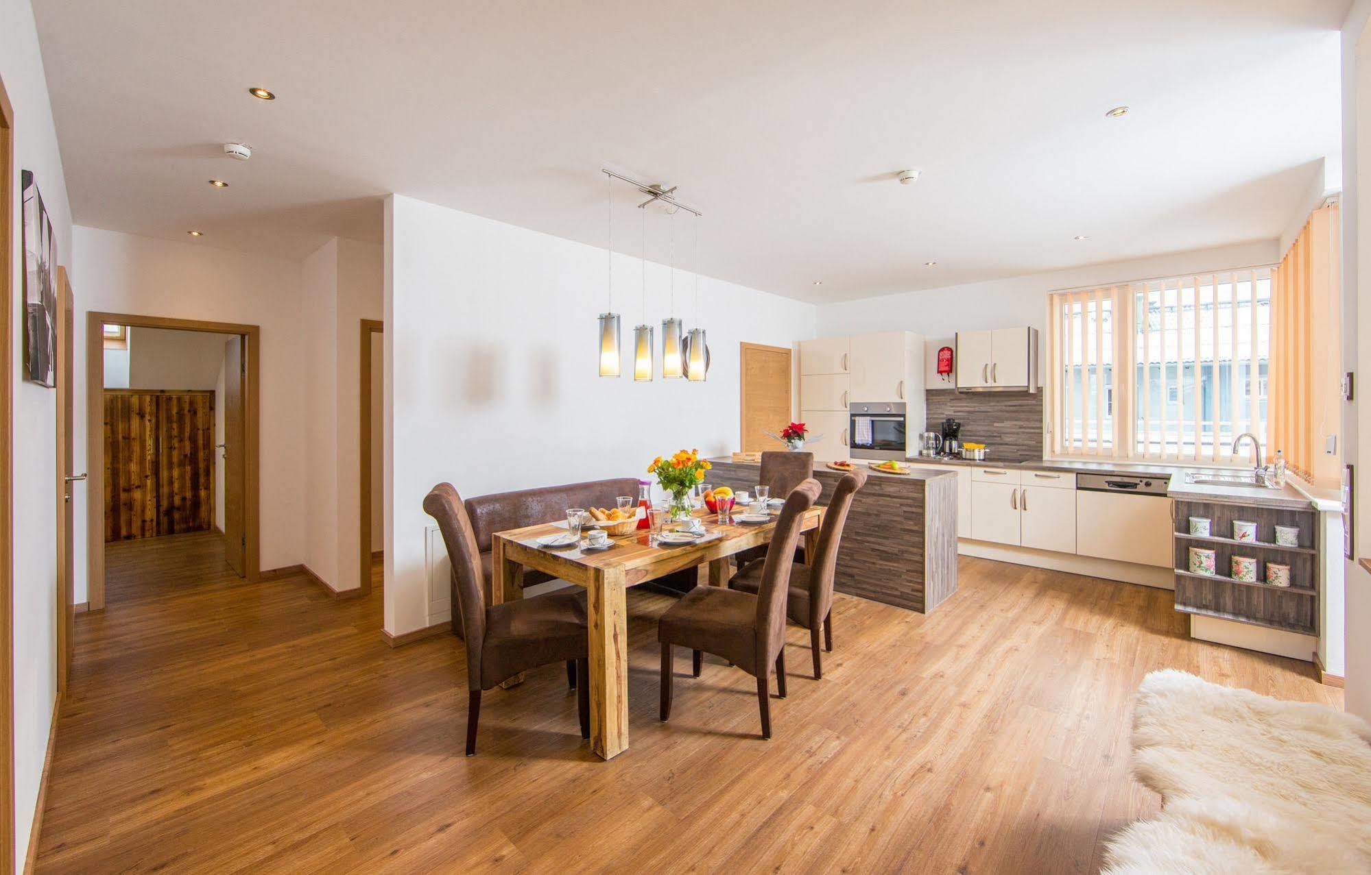 Appartement Living Schoenwies Including Zell Am See-Kaprun Summercard מראה חיצוני תמונה
